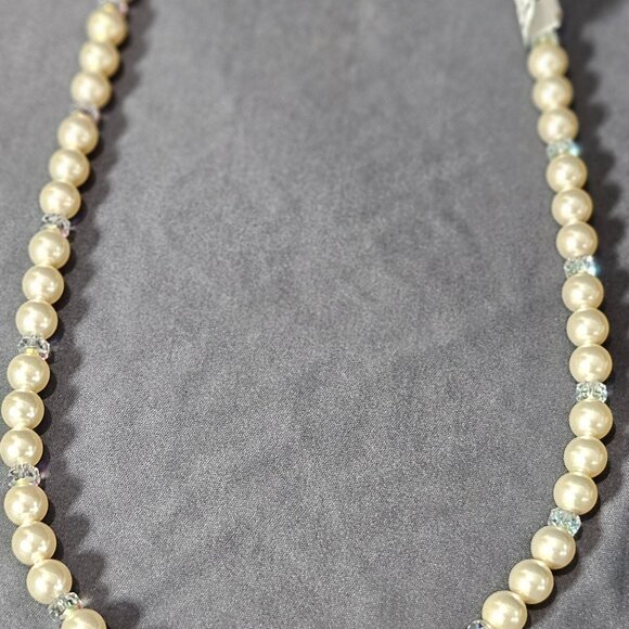 Genuine Swarovski Simulated Pearl & Crystal 19" Necklace NWT and Box! - Picture 7 of 11